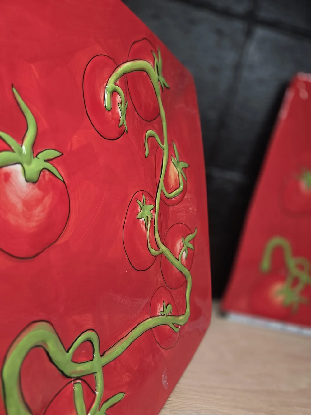 Foreside Home & Garden Tomato Serving Platters Raised Relief Set of 2
